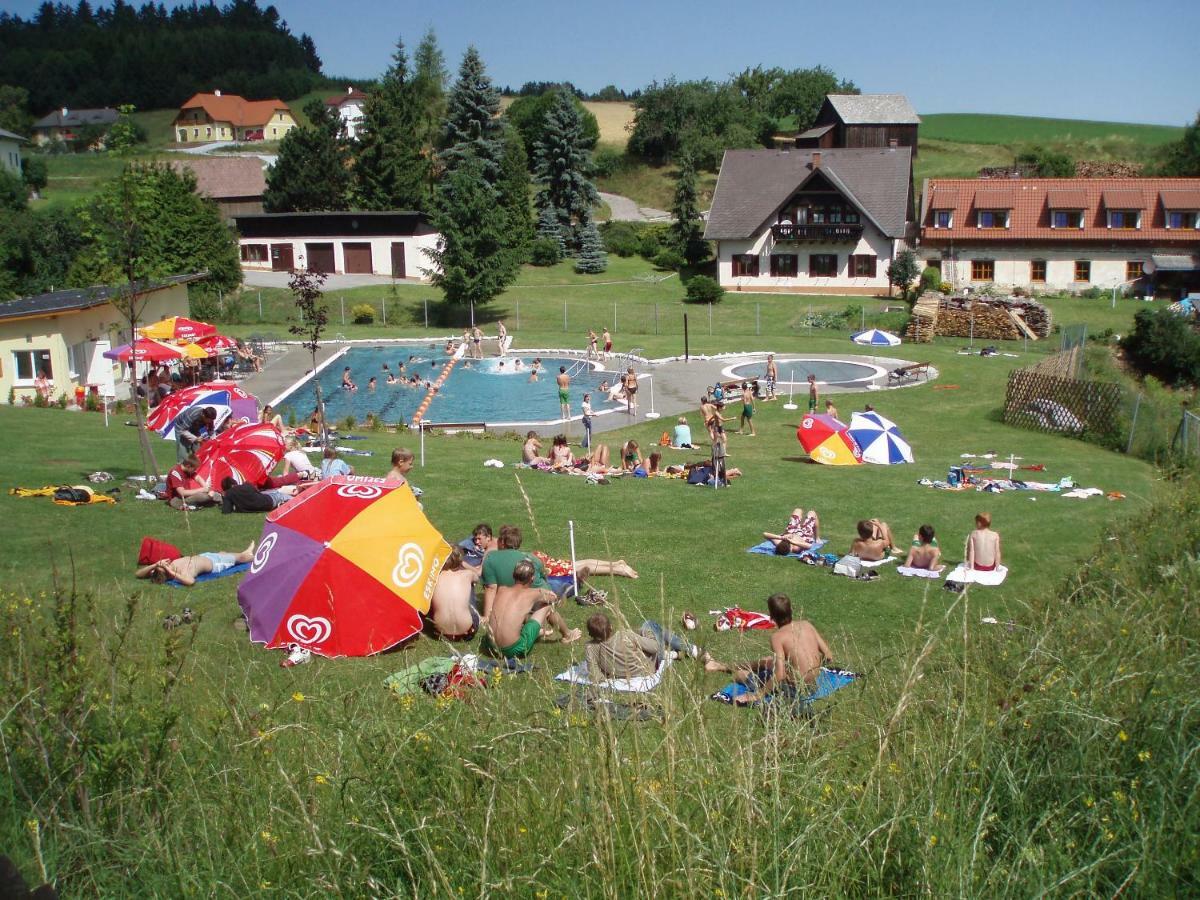 Отель Gasthof Christine Enne Albrechtsberg an der Grossen Krems Экстерьер фото